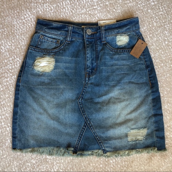 Mudd Dresses & Skirts - NWT / Mudd denim skirt / size 1